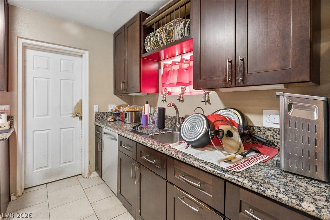 1305 N Mojave Road, Las Vegas, NV 89101 1305 N Mojave Road, Las Vegas, NV 89101