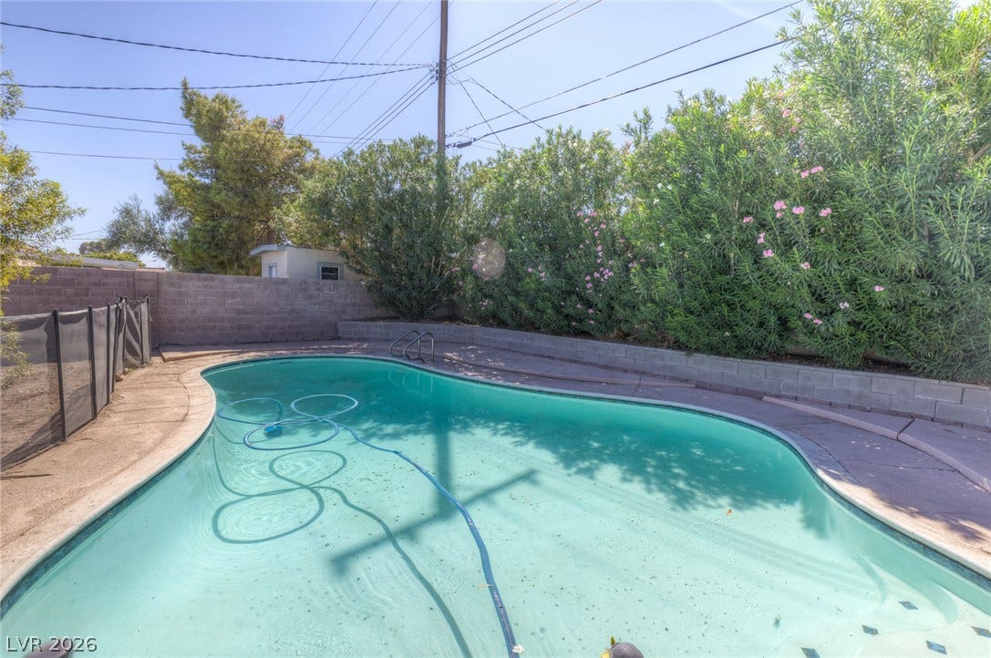 1305 N Mojave Road, Las Vegas, NV 89101 1305 N Mojave Road, Las Vegas, NV 89101