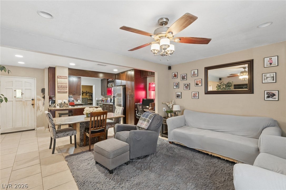 1305 N Mojave Road, Las Vegas, NV 89101 1305 N Mojave Road, Las Vegas, NV 89101