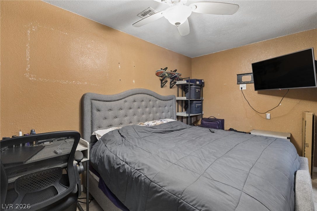 1305 N Mojave Road, Las Vegas, NV 89101 1305 N Mojave Road, Las Vegas, NV 89101