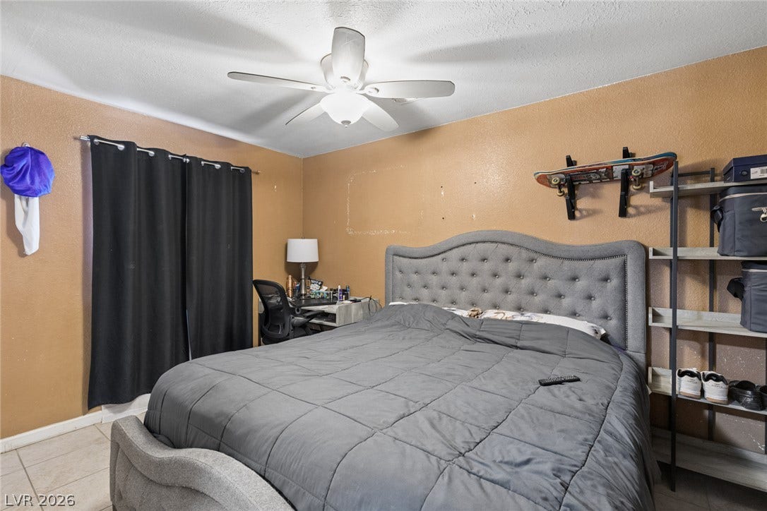 1305 N Mojave Road, Las Vegas, NV 89101 1305 N Mojave Road, Las Vegas, NV 89101