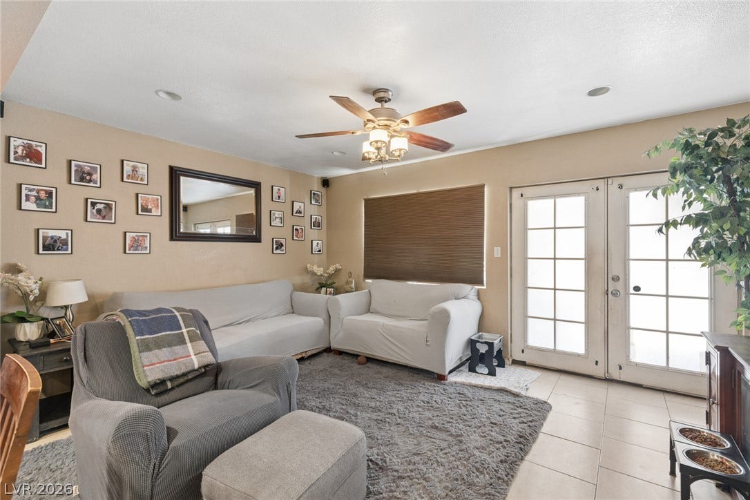 1305 N Mojave Road, Las Vegas, NV 89101 1305 N Mojave Road, Las Vegas, NV 89101