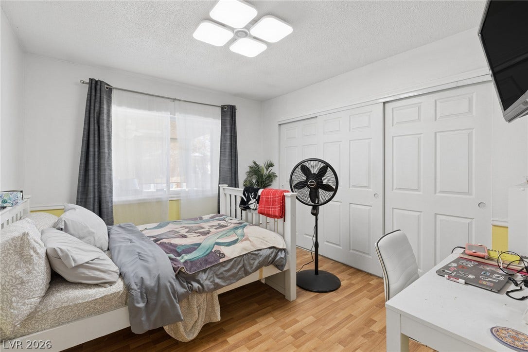 1305 N Mojave Road, Las Vegas, NV 89101 1305 N Mojave Road, Las Vegas, NV 89101