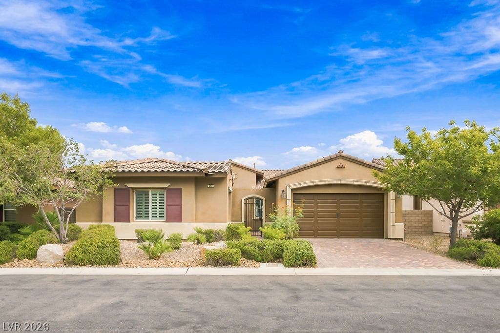 286 Lindura Court, Las Vegas, NV 89138 286 Lindura Court, Las Vegas, NV 89138