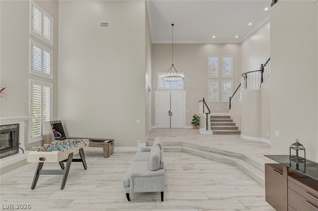 304 Queens Gate Court, Las Vegas, NV 89145