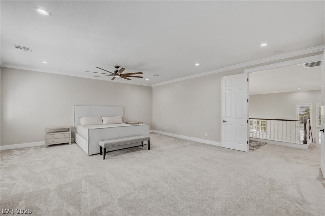304 Queens Gate Court, Las Vegas, NV 89145