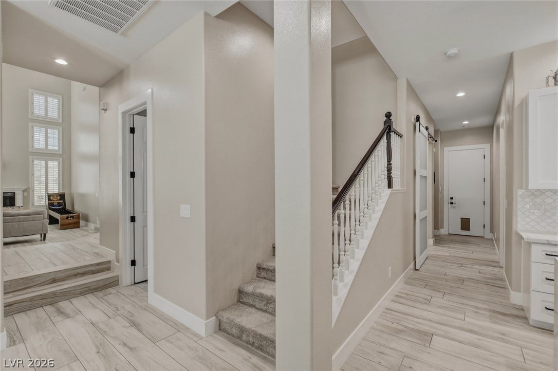 304 Queens Gate Court, Las Vegas, NV 89145