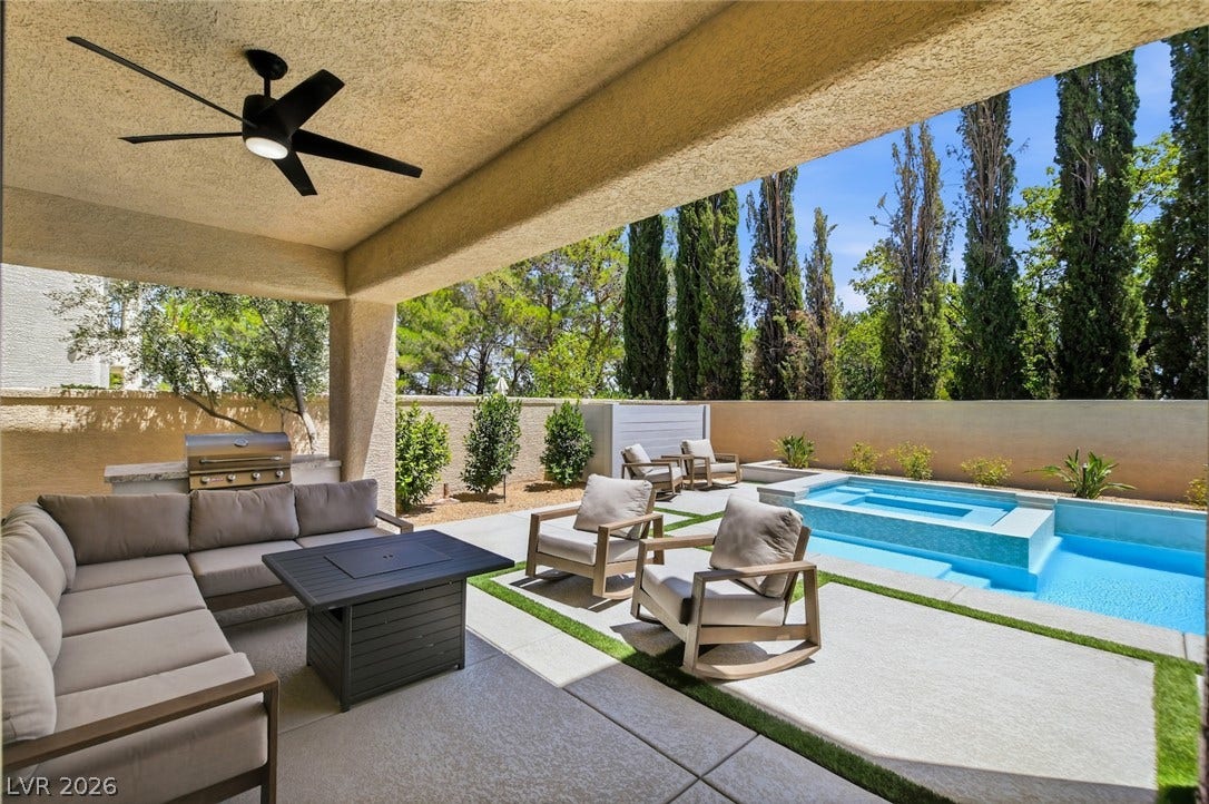 304 Queens Gate Court, Las Vegas, NV 89145