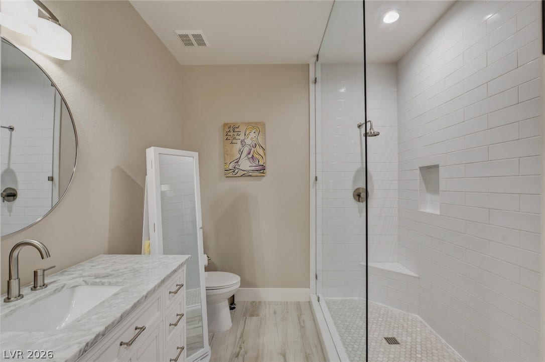 304 Queens Gate Court, Las Vegas, NV 89145