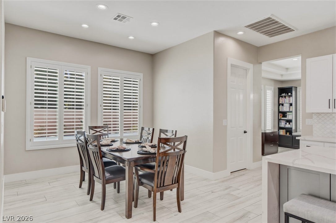 304 Queens Gate Court, Las Vegas, NV 89145