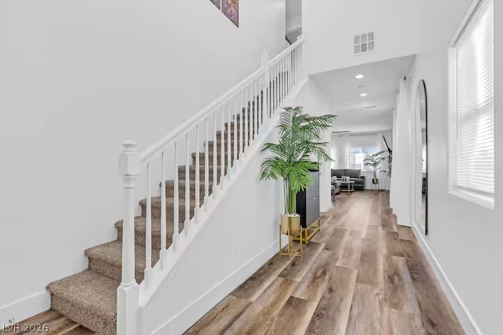 2713 Concord Street, North Las Vegas, NV 89030 High ceilings and clean architectural lines define this welcoming entryway.