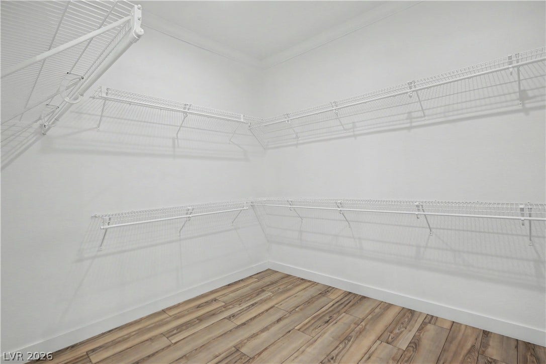 2073 Fountain City Street, Henderson, NV 89052 Room for your entire closet and then some!