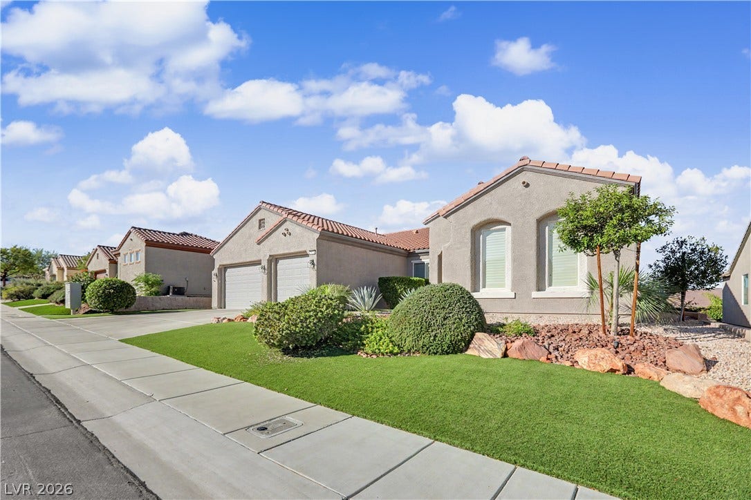 2073 Fountain City Street, Henderson, NV 89052 Easy-care landscaping that looks great in every season, so you can spend more time enjoying the Henderson sunshine and less time on yard work.