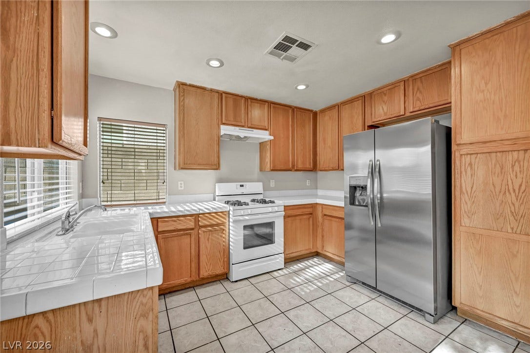 812 Bow Creek Lane, Las Vegas, NV 89134
