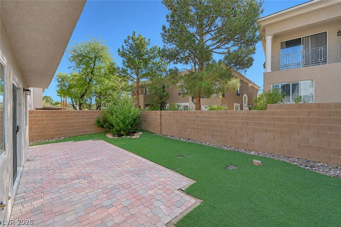 812 Bow Creek Lane, Las Vegas, NV 89134