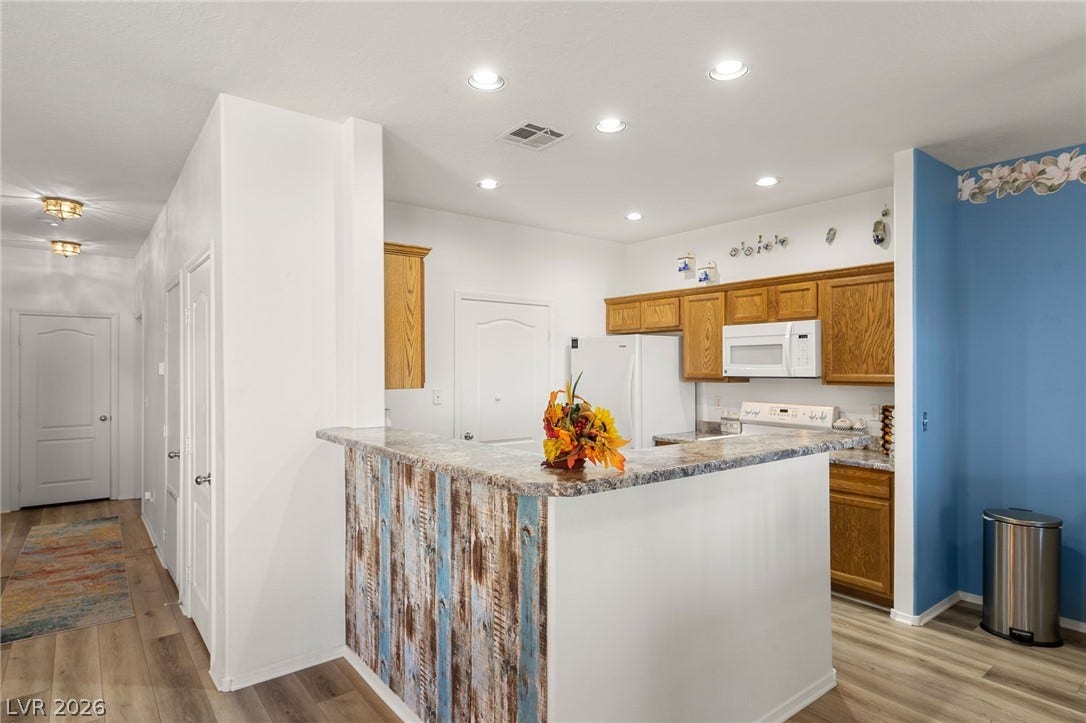 470 Turtleback Road, #7B, Mesquite, NV 89027 Kitchen