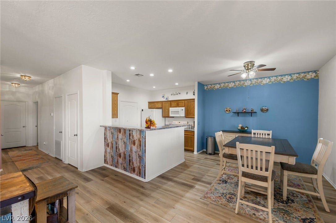 470 Turtleback Road, #7B, Mesquite, NV 89027 Kitchen/Dining Area