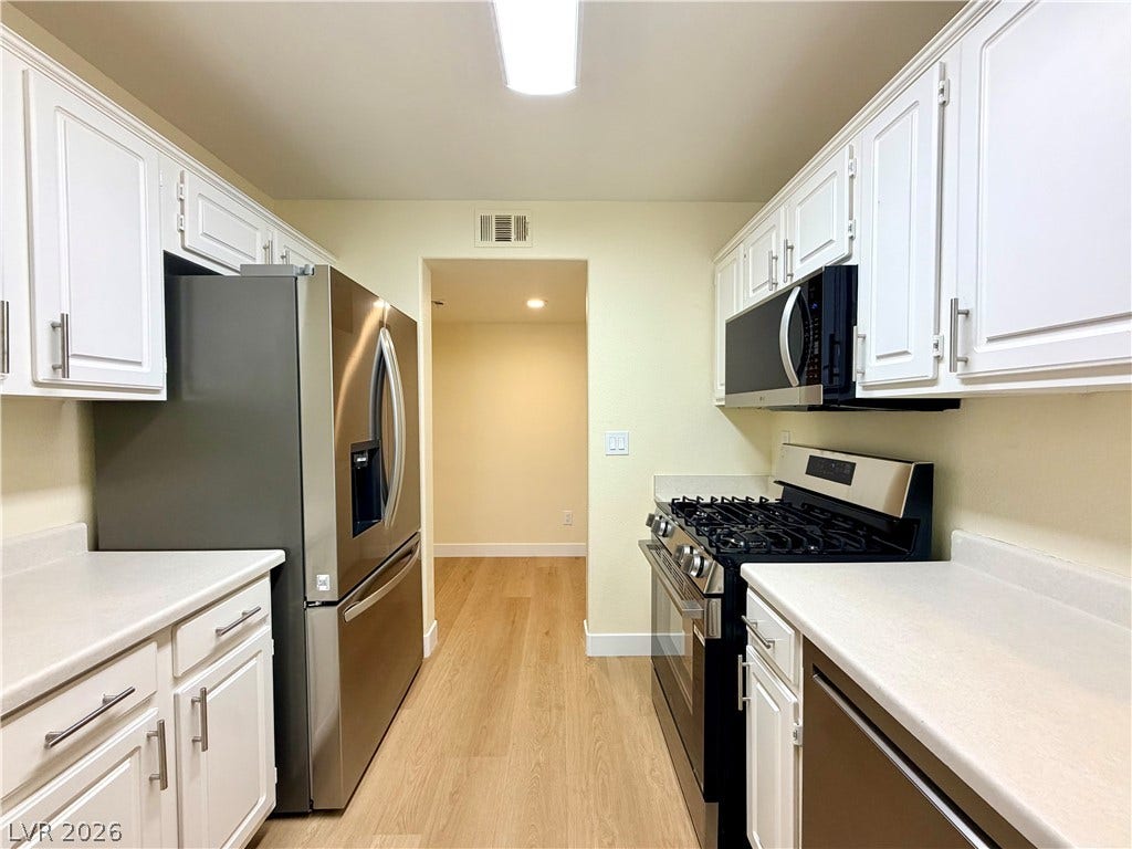 10226 Rocky Tree Street, Las Vegas, NV 89183 10226 Rocky Tree Street, Las Vegas, NV 89183