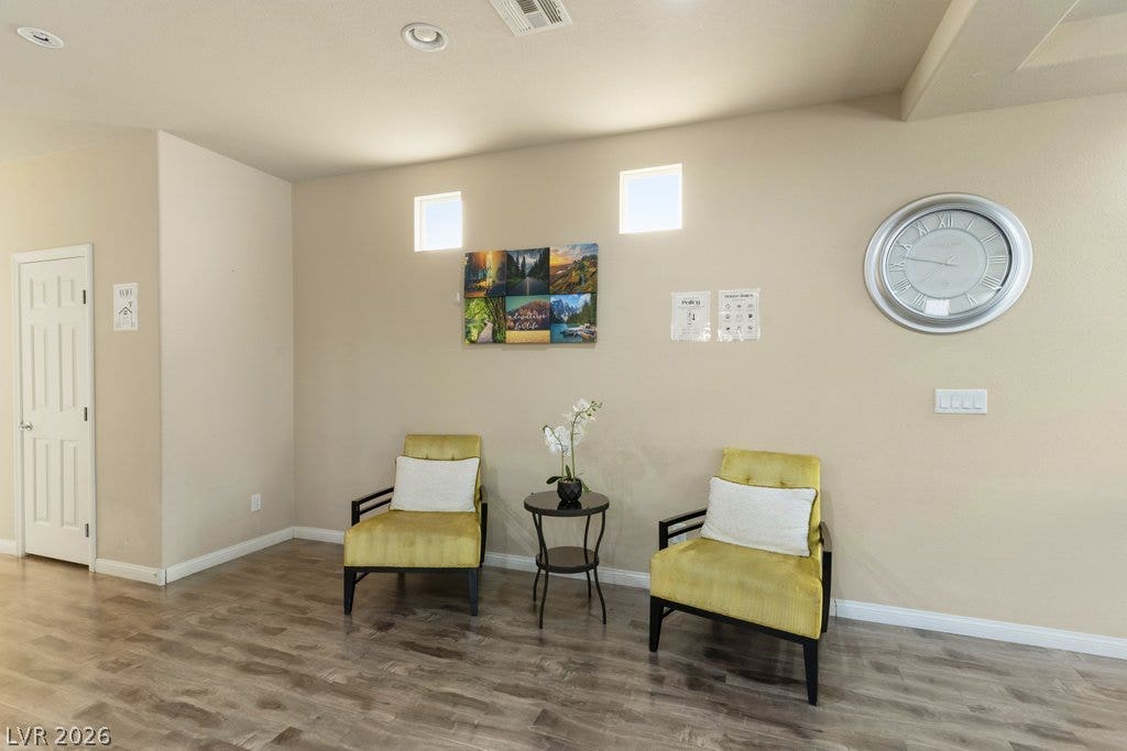 8430 Golden Amber Street, Las Vegas, NV 89139 Gleaming hardwood floors and recessed lighting enhance this versatile entry hall.
