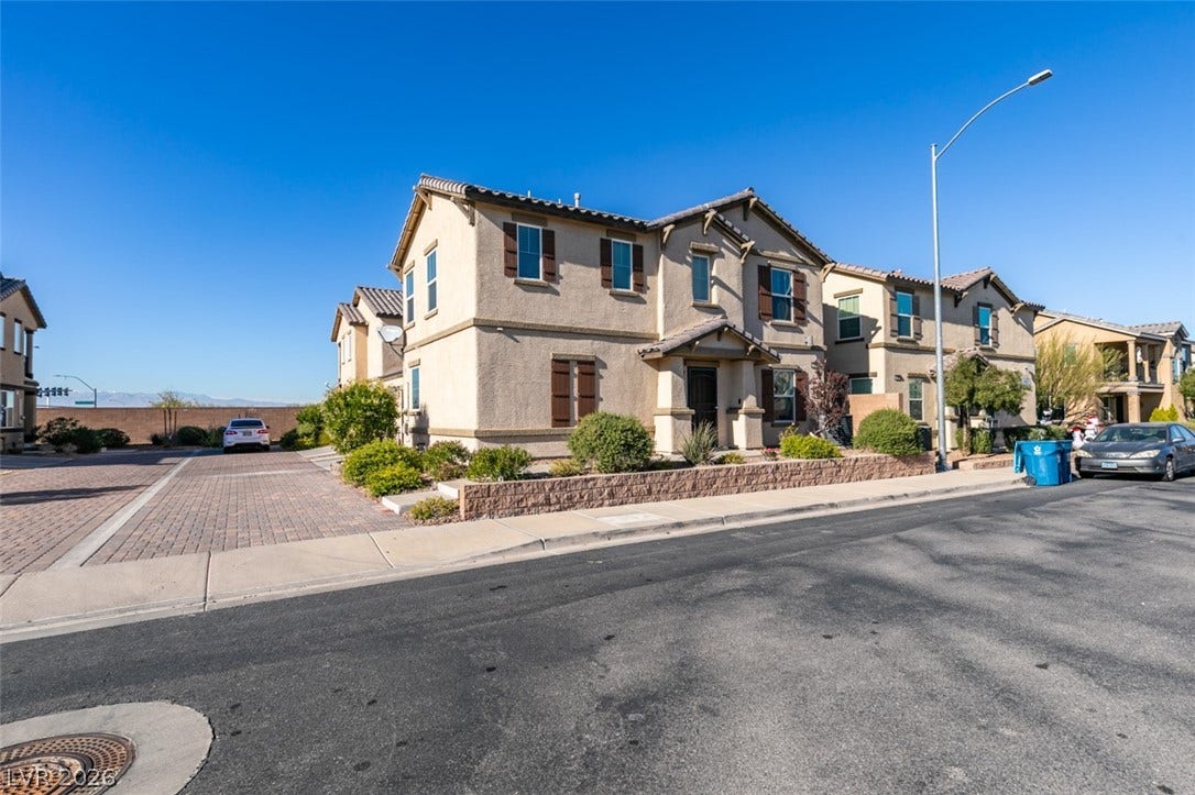 1029 Spotted Saddle Street, Henderson, NV 89015 1029 Spotted Saddle Street, Henderson, NV 89015