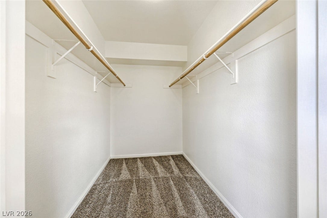 769 Oakmont Avenue, #403, Las Vegas, NV 89109 Bedroom with Walk-In Closet