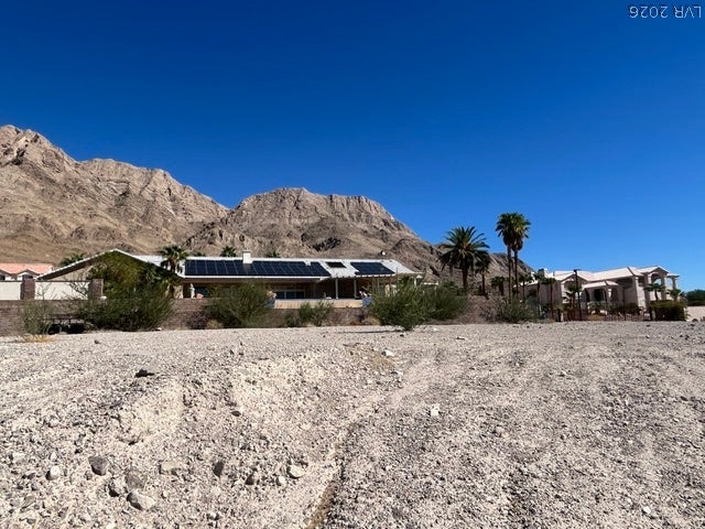 520 Los Feliz Street, Las Vegas, NV 89110 Dramatic mountain vistas frame this desert property.