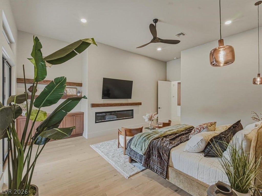 4 El Macero Court, Henderson, NV 89052 4 El Macero Court, Henderson, NV 89052