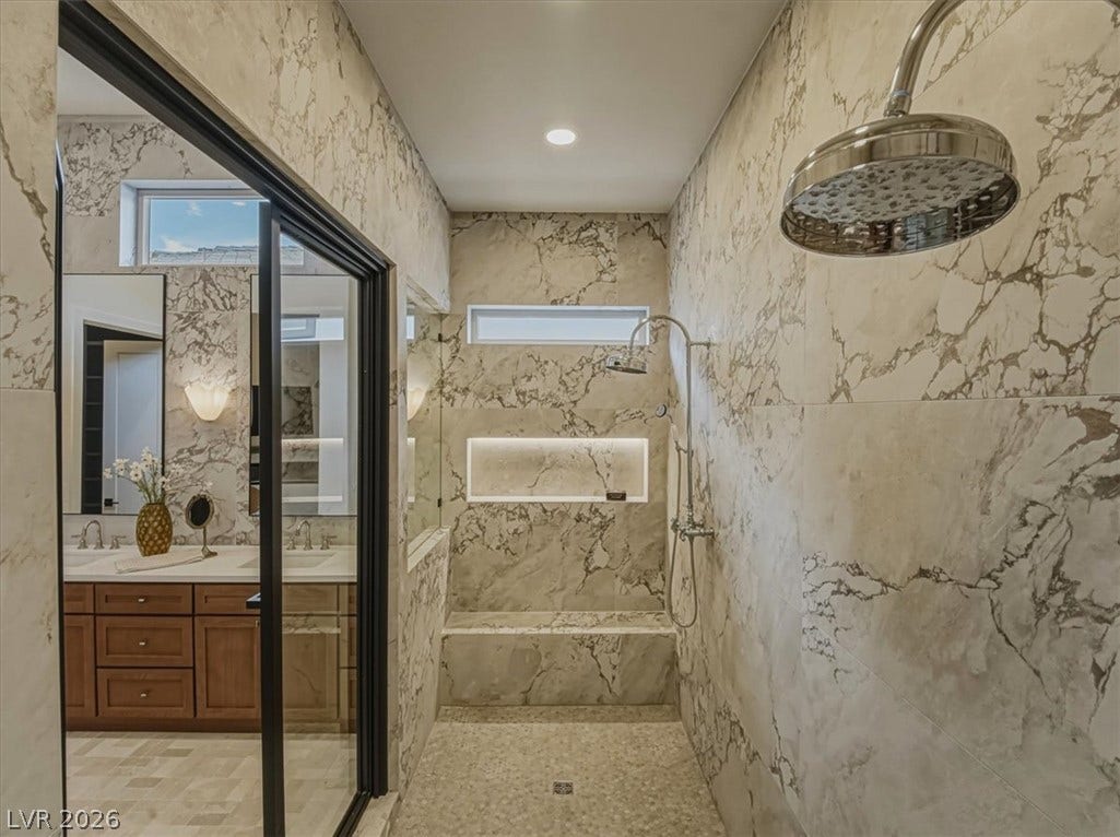 4 El Macero Court, Henderson, NV 89052 4 El Macero Court, Henderson, NV 89052