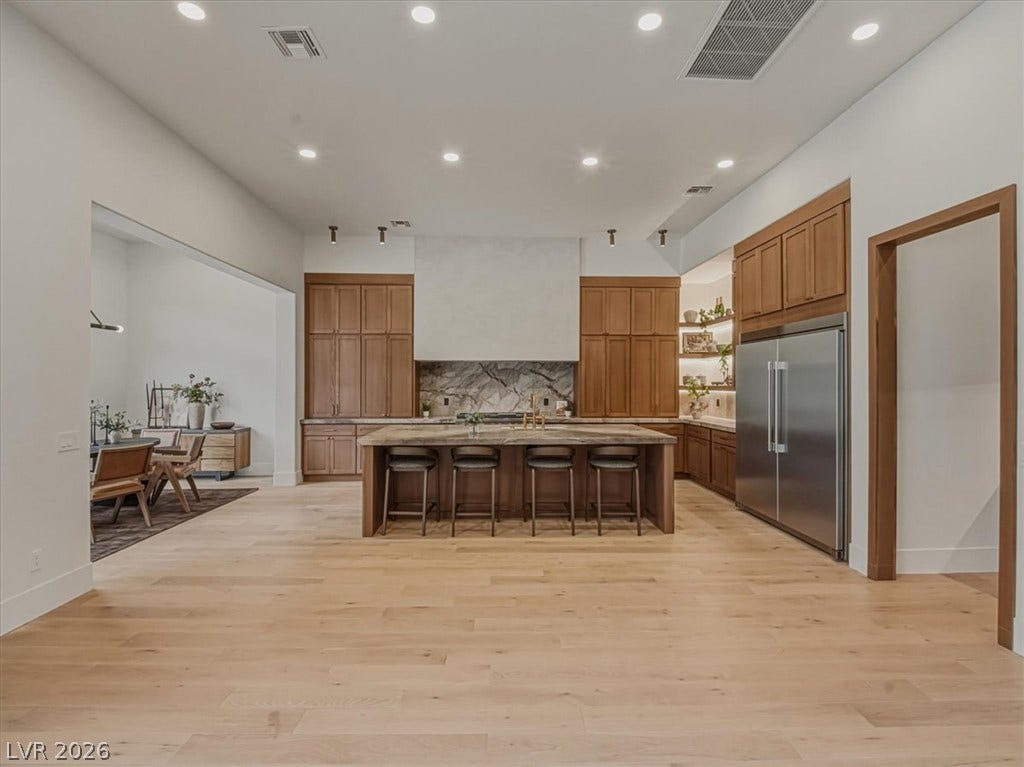 4 El Macero Court, Henderson, NV 89052 4 El Macero Court, Henderson, NV 89052