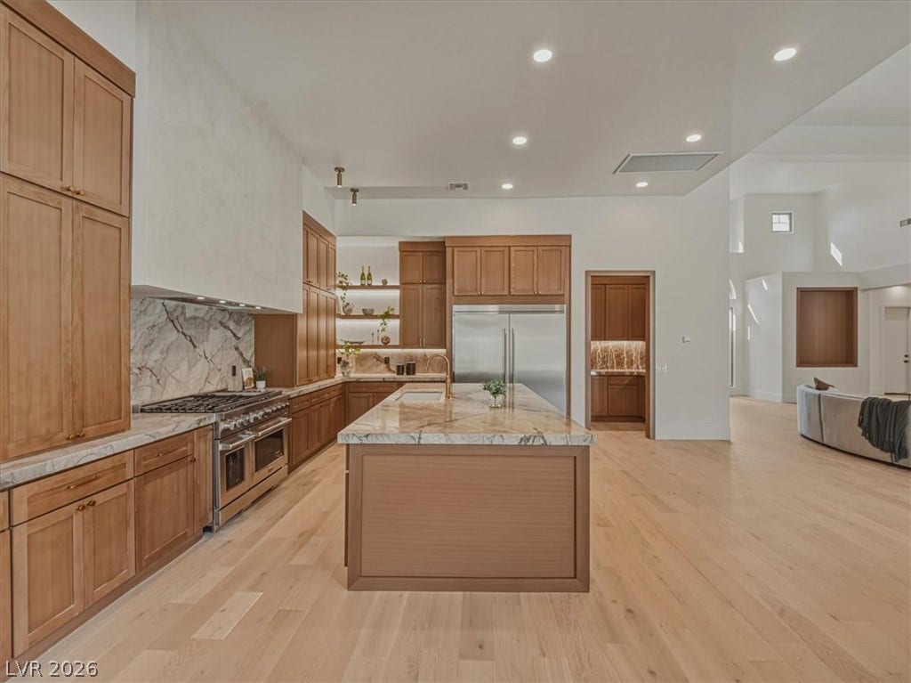 4 El Macero Court, Henderson, NV 89052 4 El Macero Court, Henderson, NV 89052