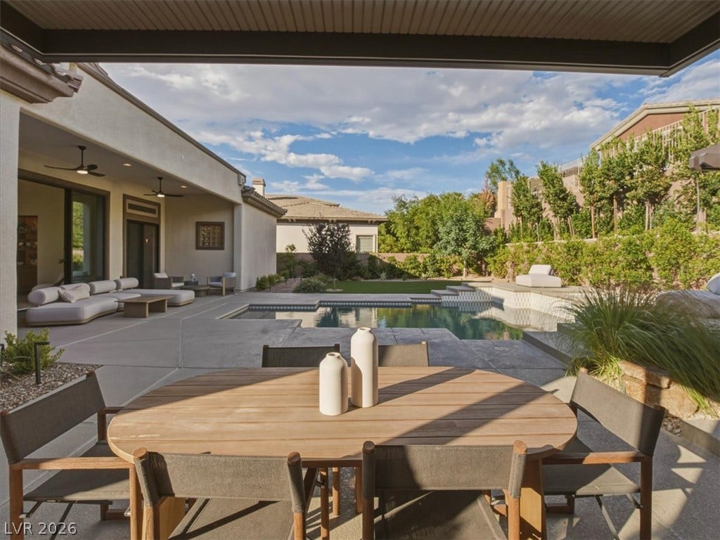 4 El Macero Court, Henderson, NV 89052 4 El Macero Court, Henderson, NV 89052