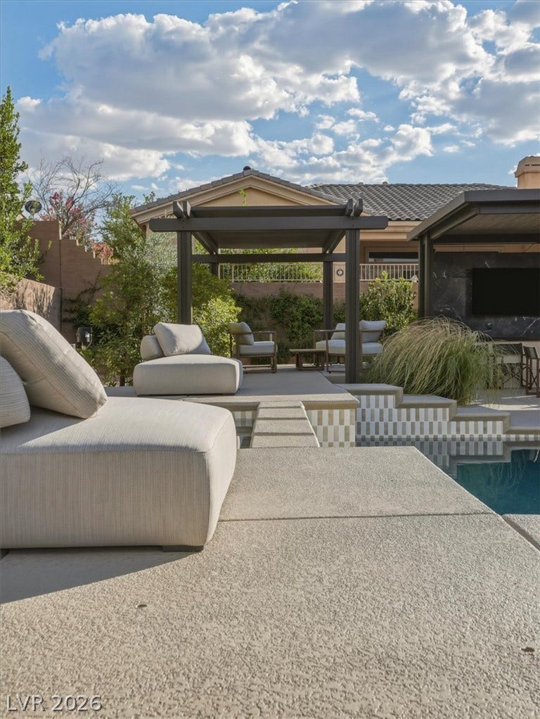 4 El Macero Court, Henderson, NV 89052 4 El Macero Court, Henderson, NV 89052
