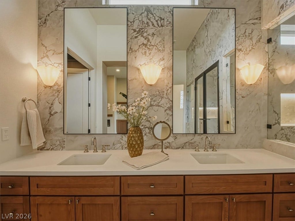 4 El Macero Court, Henderson, NV 89052 4 El Macero Court, Henderson, NV 89052