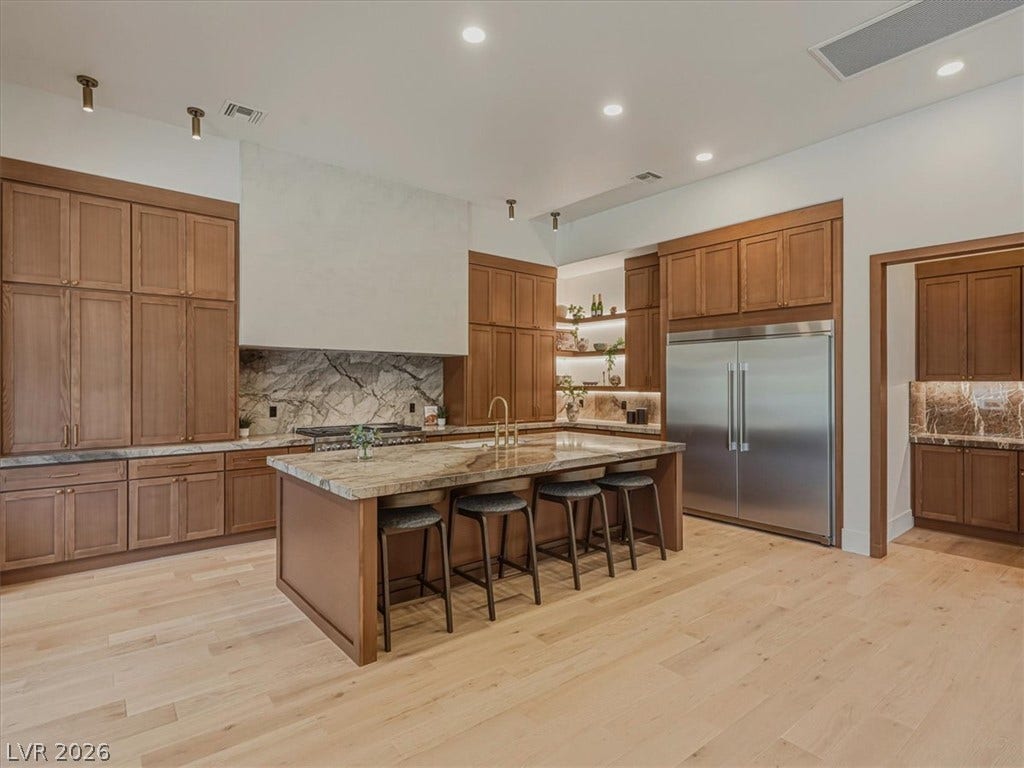 4 El Macero Court, Henderson, NV 89052 4 El Macero Court, Henderson, NV 89052