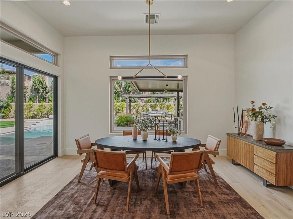 4 El Macero Court, Henderson, NV 89052 4 El Macero Court, Henderson, NV 89052