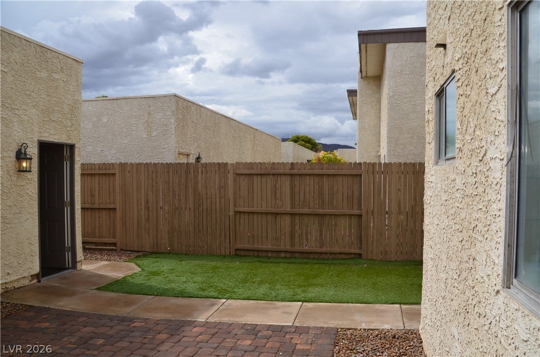 773 Cathy Lane, Henderson, NV 89015 Private outdoor courtyard with entry to your 2 car garage.