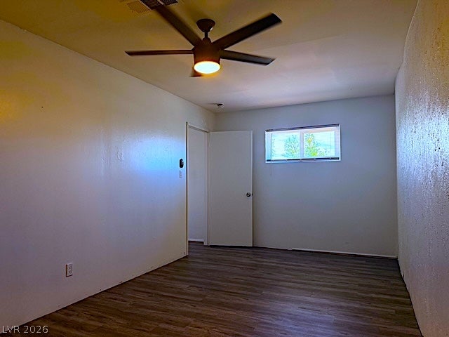 107 Joshua Street, Henderson, NV 89015 Smooth laminate wood flooring and clean lines define this versatile, light-filled interior space.