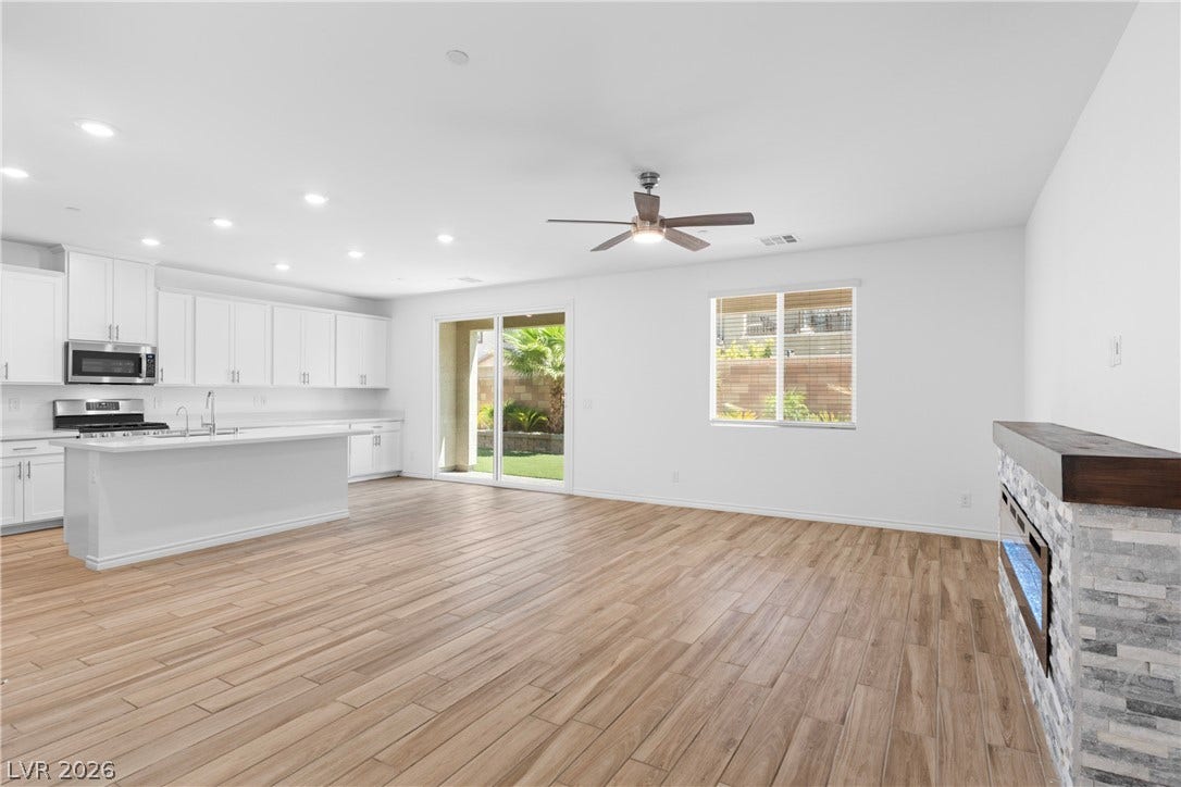 820 Aurelie Ridge Street, Henderson, NV 89011 820 Aurelie Ridge Street, Henderson, NV 89011