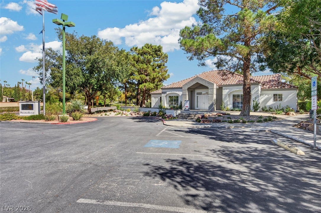 9529 Grand Canal Drive, Las Vegas, NV 89117 HOA Building