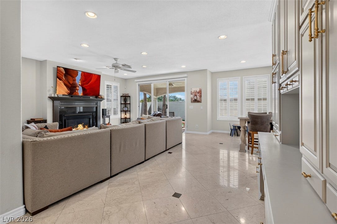 9529 Grand Canal Drive, Las Vegas, NV 89117 9529 Grand Canal Drive, Las Vegas, NV 89117