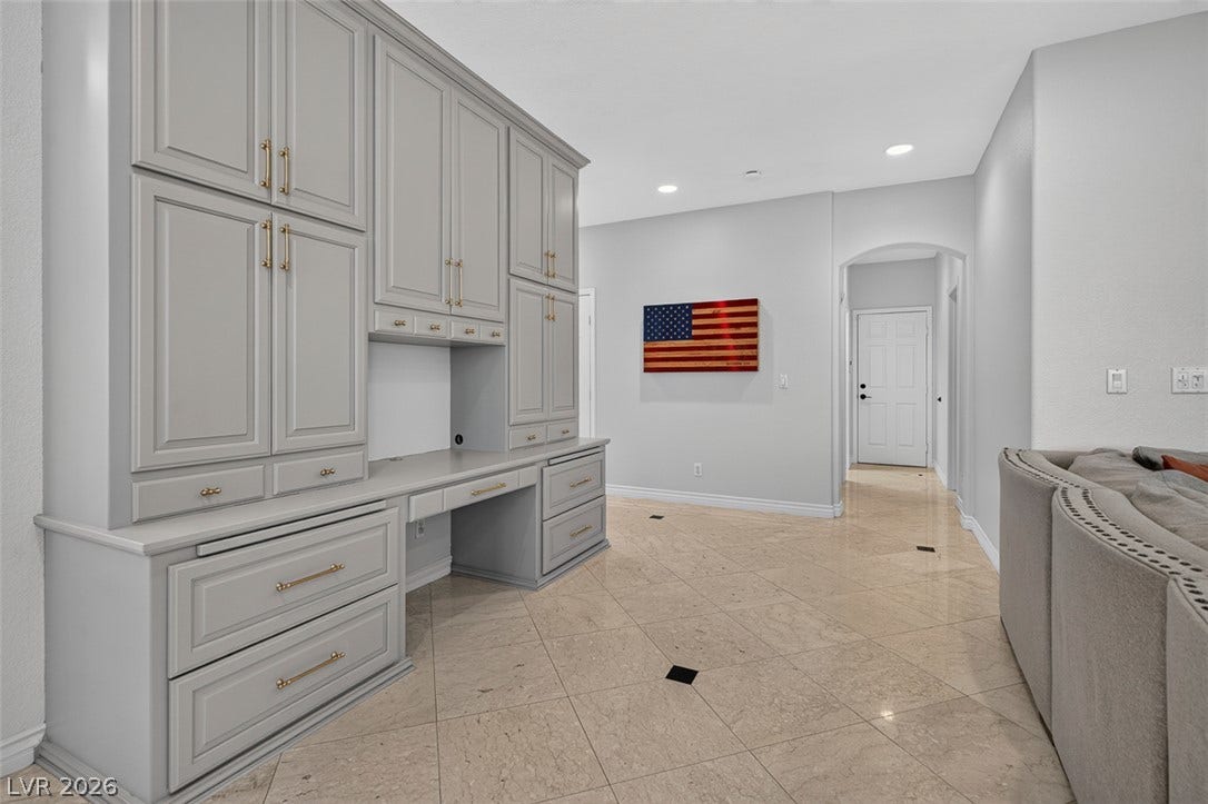 9529 Grand Canal Drive, Las Vegas, NV 89117 Beautiful built-in cabinets/desk !