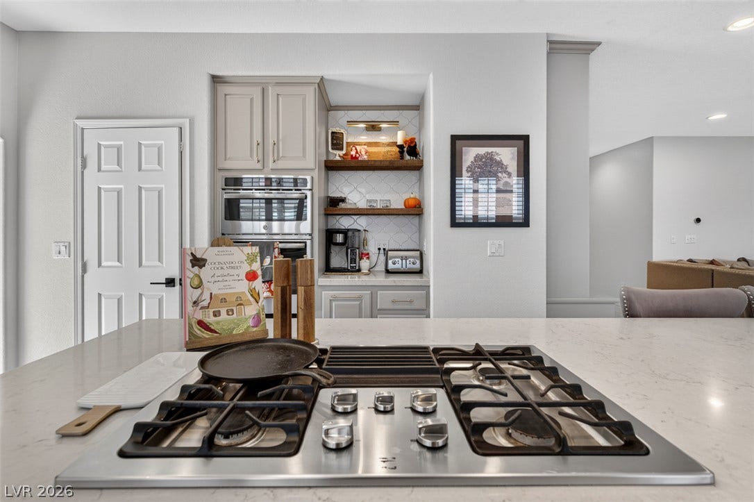9529 Grand Canal Drive, Las Vegas, NV 89117 9529 Grand Canal Drive, Las Vegas, NV 89117