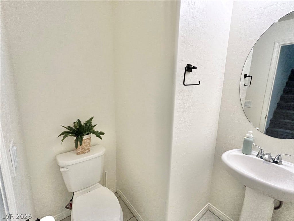 142 Antimony Avenue, Las Vegas, NV 89183 Powder Room