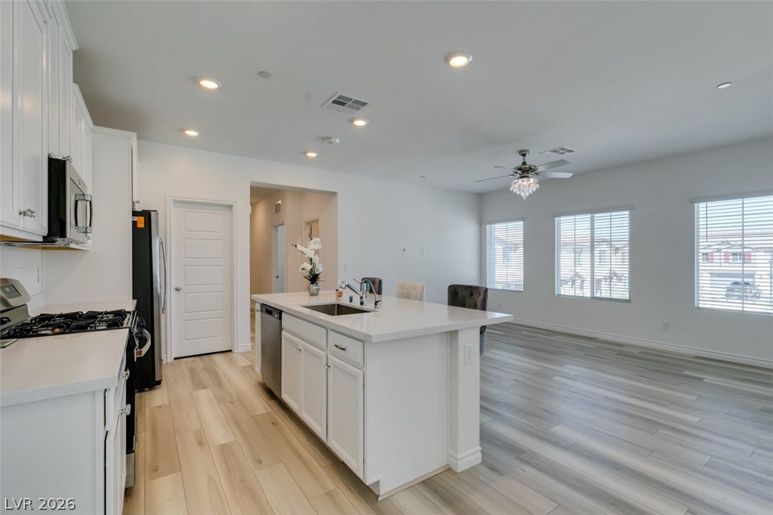 7312 N Decatur Boulevard, #6, North Las Vegas, NV 89131
