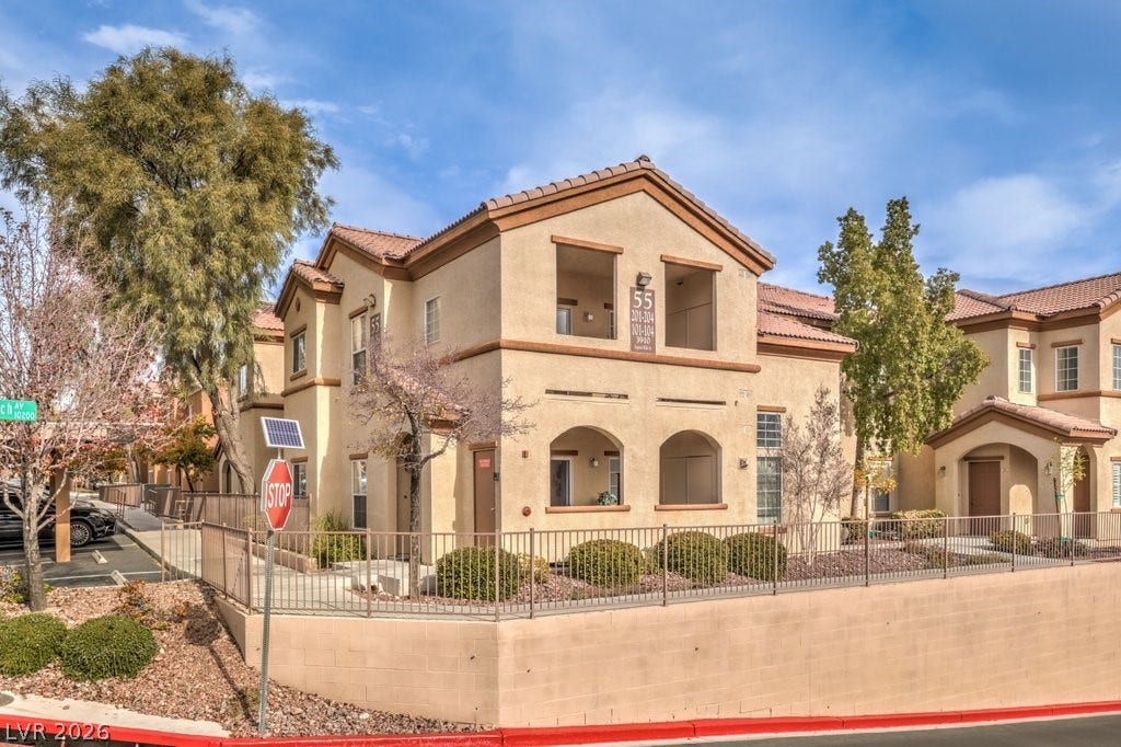 3910 Legend Hills Street, #103, Las Vegas, NV 89129 The building is 2 story. The condo is ground floor with no stairs. View of the covered patio