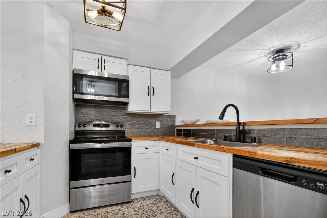 2008 Mesquite Lane, #304, Laughlin, NV 89029 2008 Mesquite Lane, #304, Laughlin, NV 89029