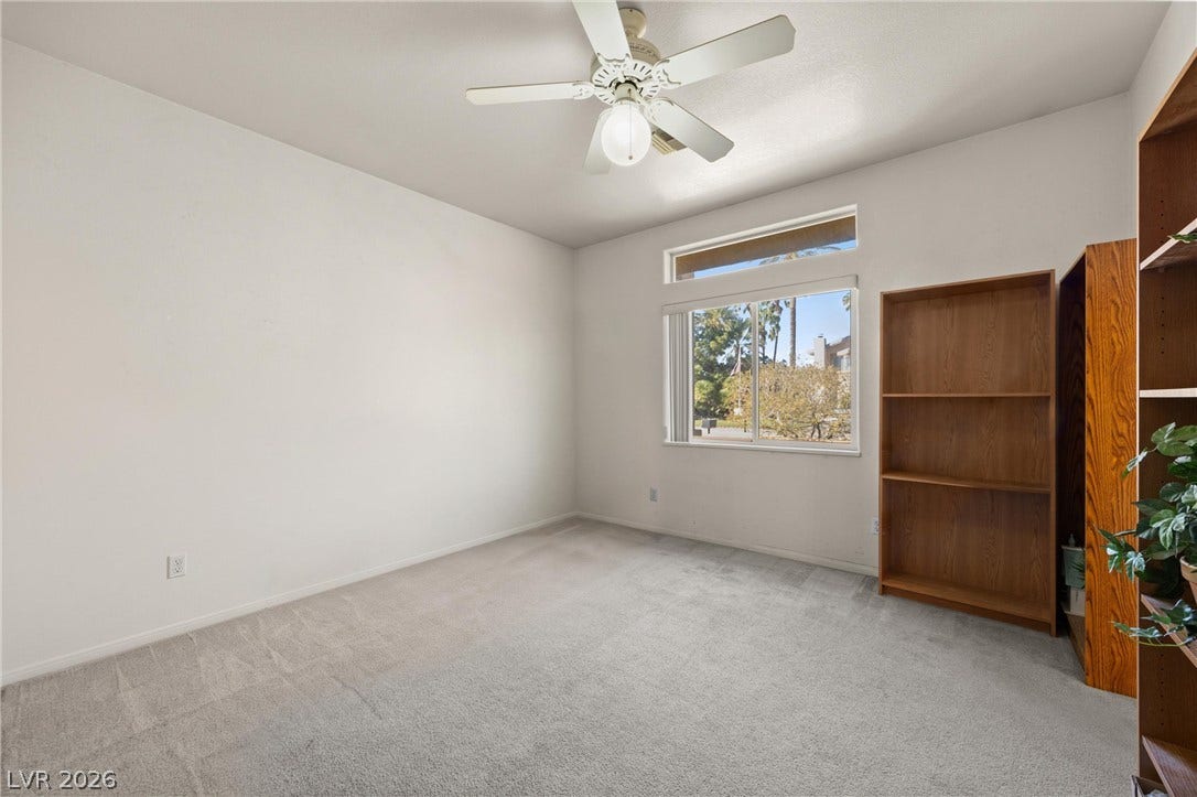 211 W Highland Drive, Henderson, NV 89015 Guest bed with jack n jill bath