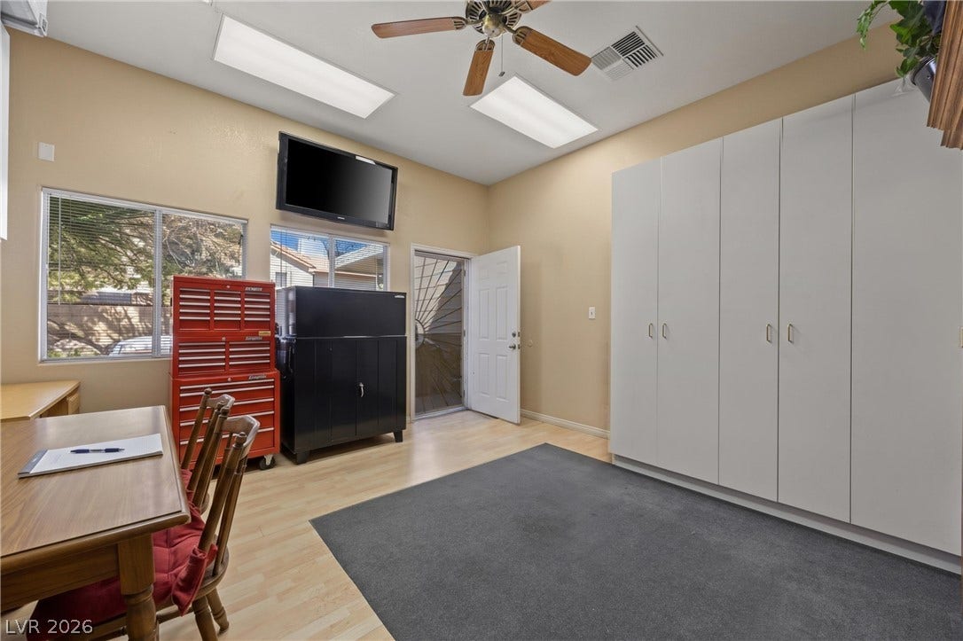211 W Highland Drive, Henderson, NV 89015 Casita bed/living area