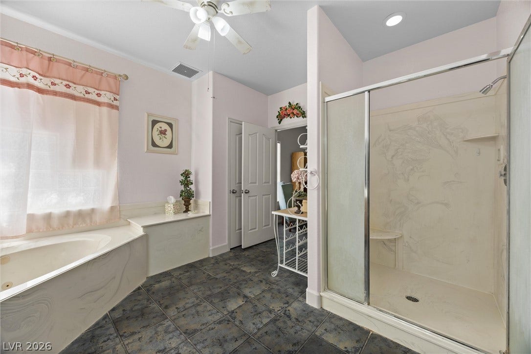 211 W Highland Drive, Henderson, NV 89015 Primary bath. separate tub and shower
