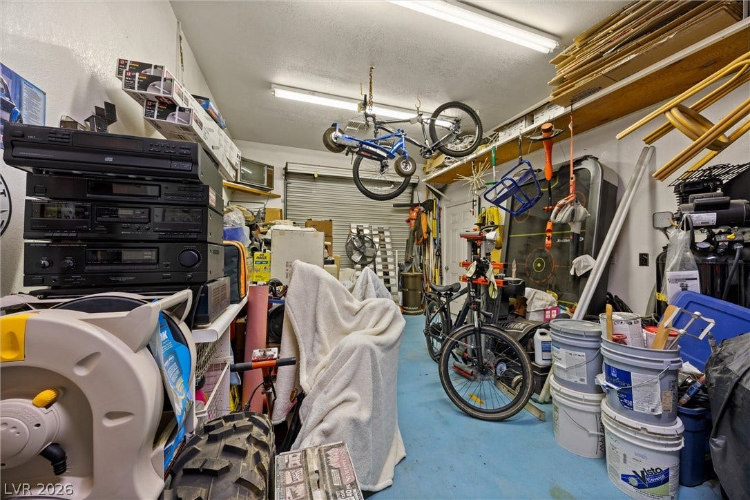 211 W Highland Drive, Henderson, NV 89015 Casita attached garage.